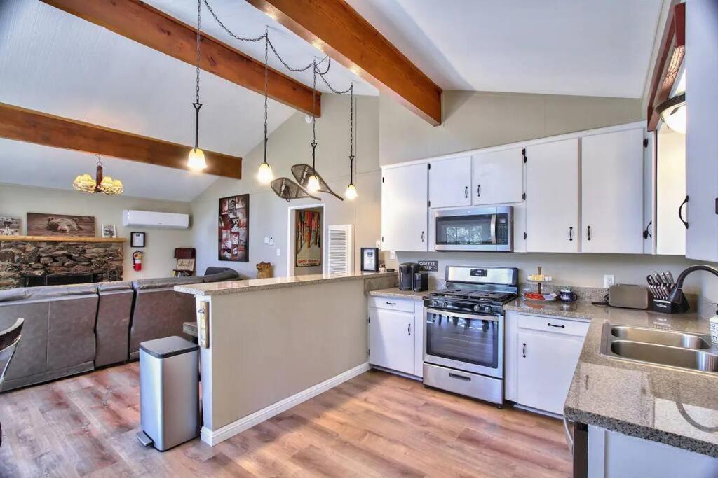 Chalet Monterey W/Hot Tub - Big Decks/Bbq Villa Big Bear Lake Esterno foto